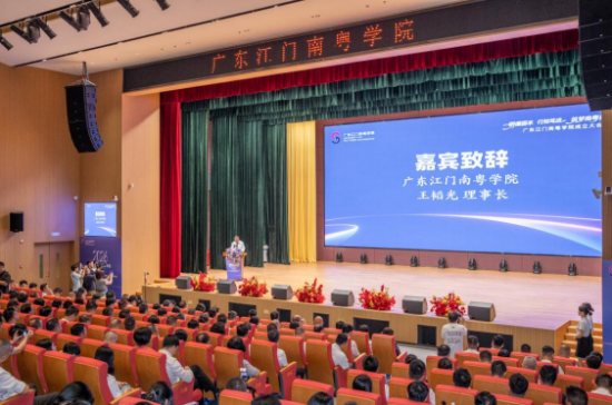 云图片