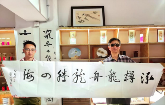 云图片