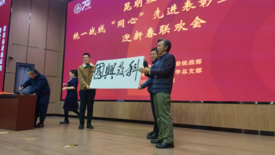 云图片